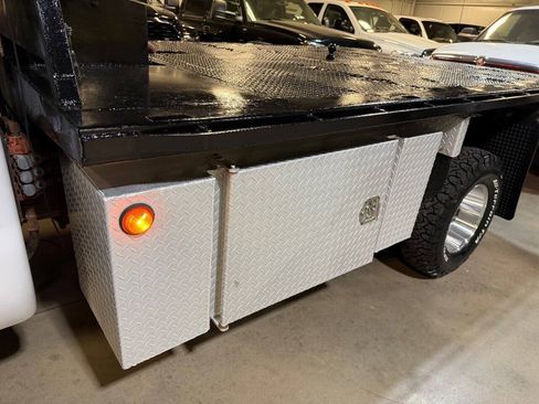 Used 1999 Ford F350 4x4 Regular Cab DRW Super Duty image 13