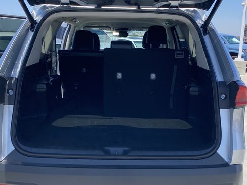 Certified 2025 Toyota Grand Highlander FWD image 22