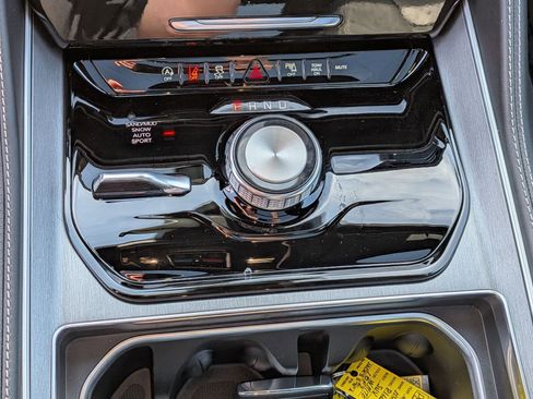 New 2026 Jeep Grand Wagoneer Limited image 22