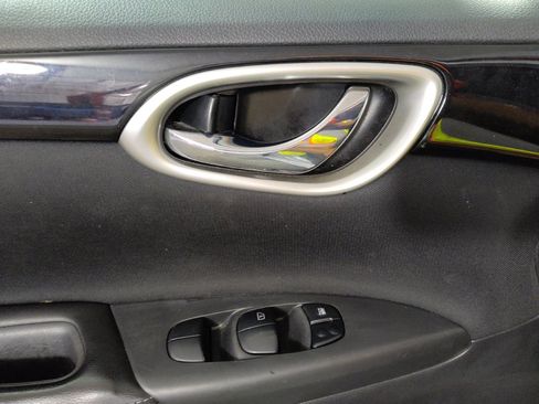 Used 2019 Nissan Sentra SV FWD image 27