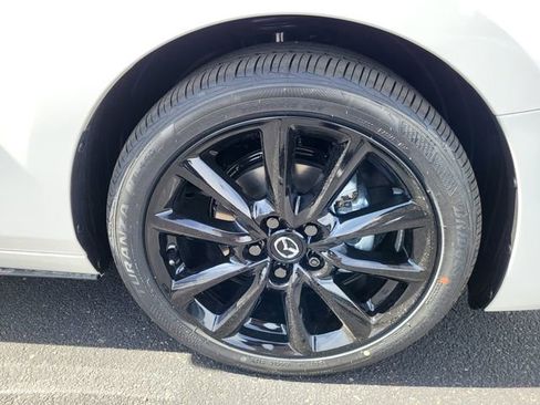 New 2026 MAZDA MAZDA3 2.5 S Hatchback w/ Premium Pkg image 15