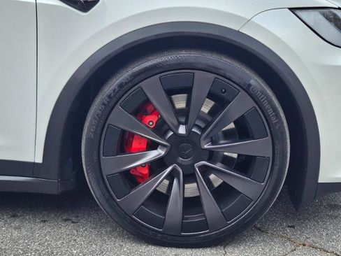 Used 2024 Tesla Model X Plaid image 11