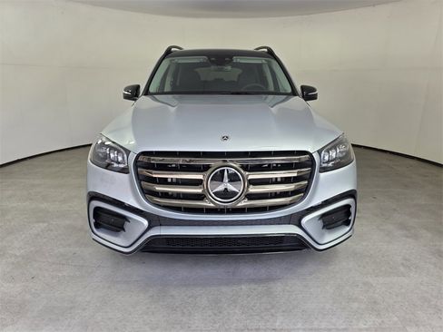 New 2026 Mercedes-Benz GLS 450 4MATIC image 2