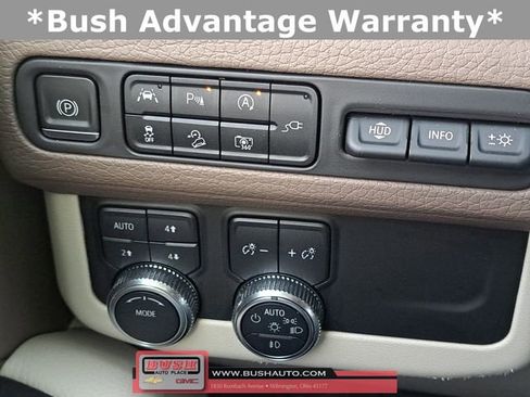 Used 2022 GMC Yukon XL Denali image 24