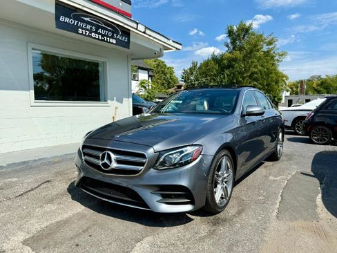 Used 2019 Mercedes-Benz E 300 4MATIC image 3