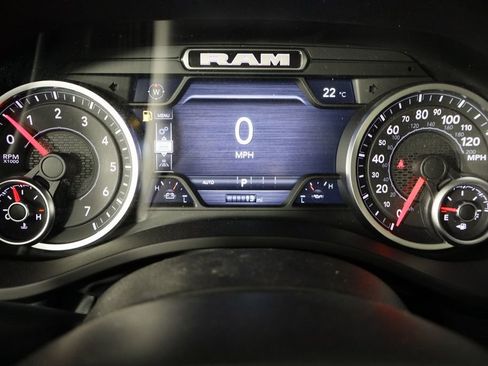 New 2026 RAM 1500 4x4 Crew Cab image 11