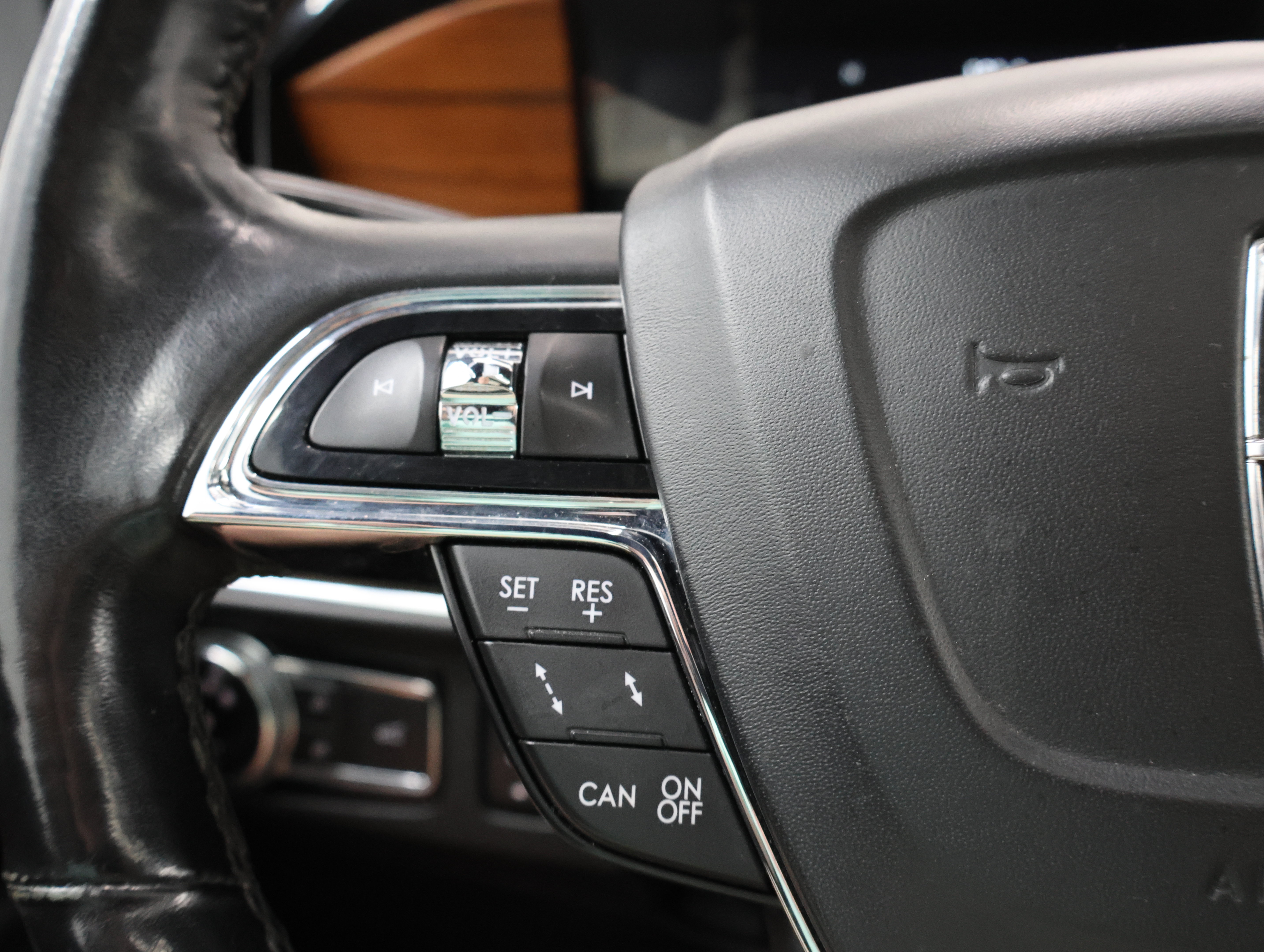 Used 2019 Lincoln Navigator Reserve w/ Cargo Package AWD/4WD image 17