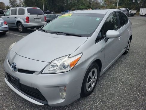 Used 2014 Toyota Prius Three image 14
