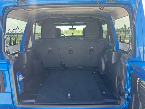 Used 2022 Jeep Wrangler Unlimited Sport AWD/4WD image 30