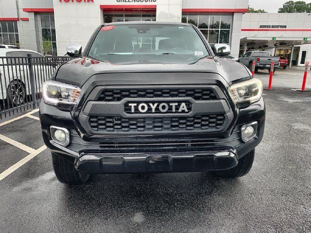 Used 2018 Toyota Tacoma Limited RWD image 3