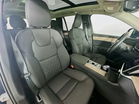 Used 2026 Volvo XC90 B5 Plus w/ Protection Package Premier AWD/4WD image 48