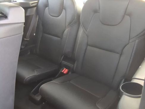 Used 2025 Volvo XC90 T8 Ultra w/ Protection Package Premier image 22