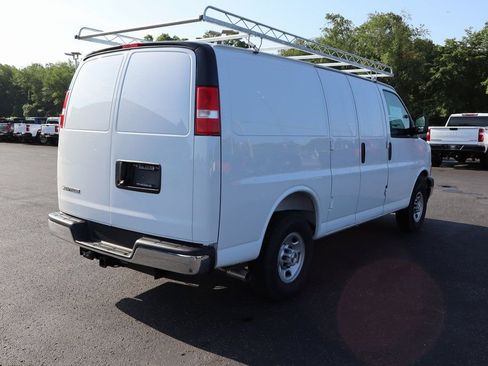 New 2025 Chevrolet Express 2500 w/ Driver Convenience Package RWD image 30