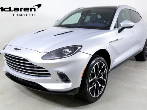 Used 2021 Aston Martin DBX image 1
