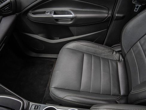 Used 2014 Ford Escape Titanium w/ Equipment Group 401A image 30