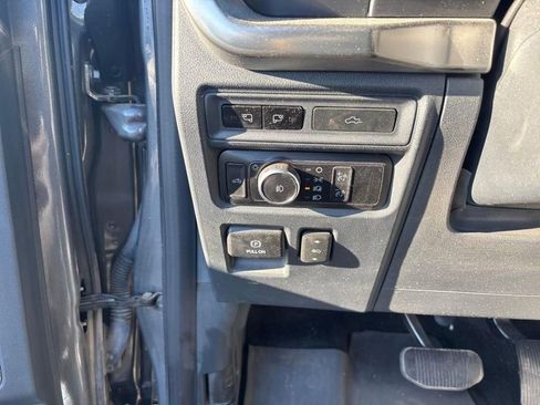 Used 2022 Ford F150 Lariat w/ Equipment Group 502A High image 17