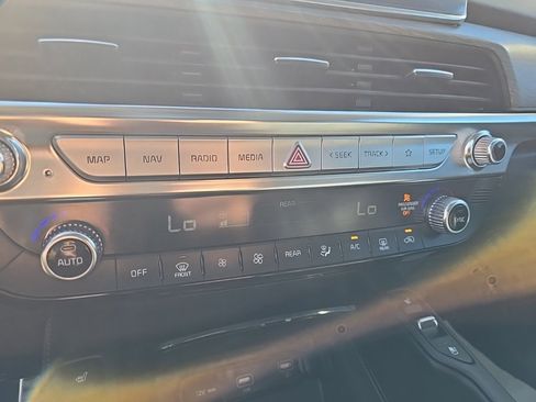 Used 2020 Kia Telluride SX image 13