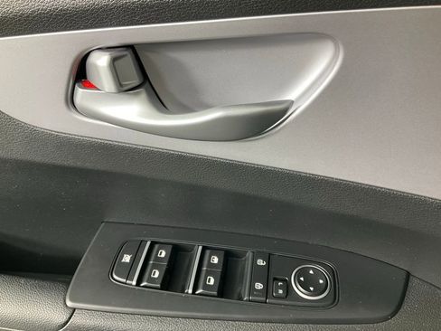 Used 2023 Kia Forte LXS image 14