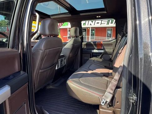 Used 2015 Ford F150 King Ranch w/ Equipment Group 601A Luxury AWD/4WD image 8