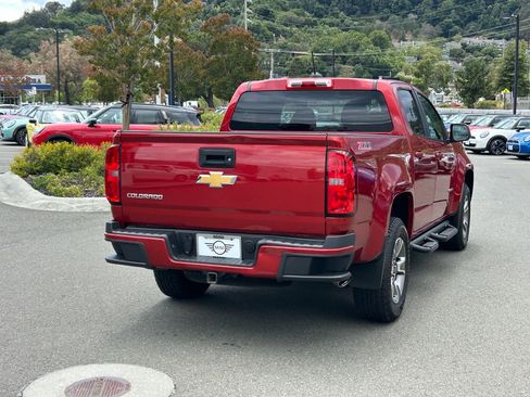 Used 2015 Chevrolet Colorado Z71 w/ LPO, Gearon Divider Package RWD image 5