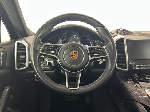 Used 2017 Porsche Cayenne Platinum Edition AWD/4WD image 17