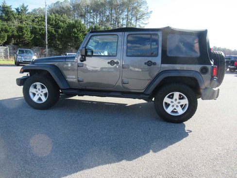 Used 2016 Jeep Wrangler Unlimited Sport w/ Quick Order Package 24S image 8