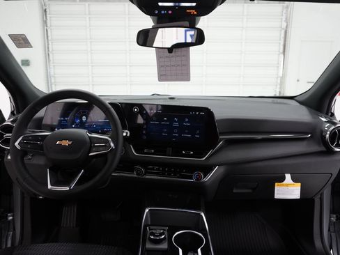 New 2026 Chevrolet Equinox LT image 34