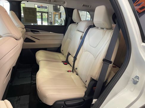 Used 2024 INFINITI QX60 Luxe w/ Cargo Package AWD/4WD image 33
