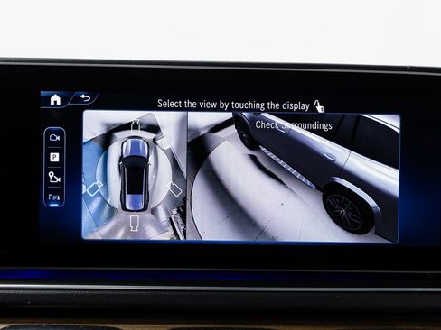 Used 2025 Mercedes-Benz GLS 580 4MATIC image 23