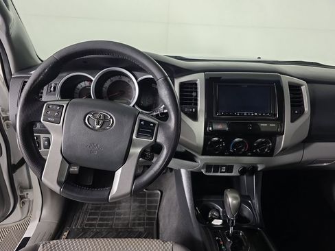 Used 2013 Toyota Tacoma PreRunner w/ SR5 Pkg RWD image 13