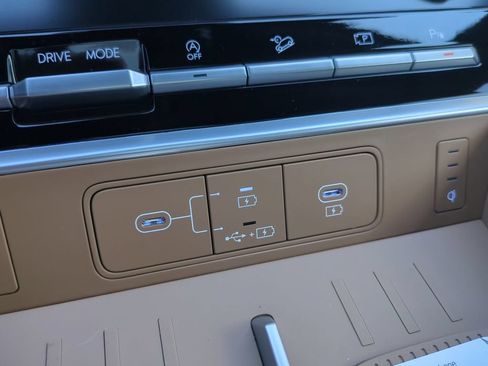 New 2026 Hyundai Santa Fe Limited FWD image 29