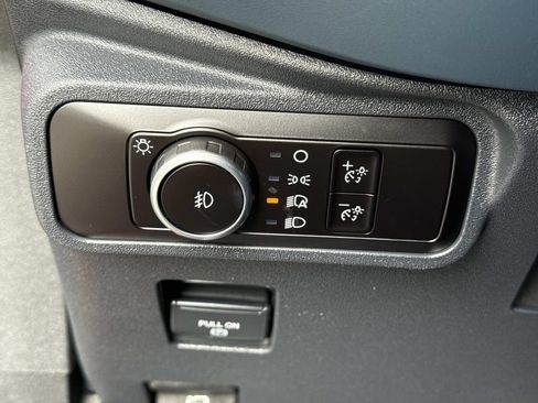 Used 2025 Ford Bronco Heritage Edition AWD/4WD image 40
