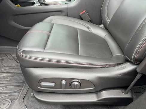Used 2023 Chevrolet Traverse RS w/ LPO, Floor Liner Package AWD/4WD image 12