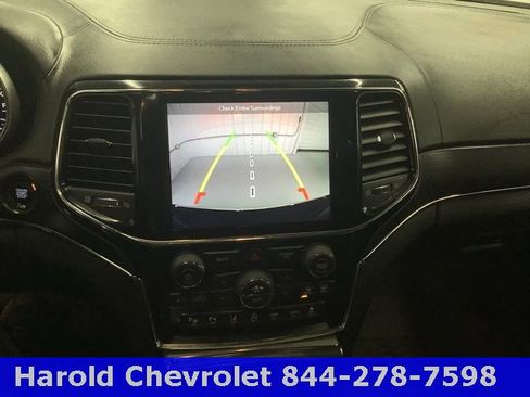 Used 2019 Jeep Grand Cherokee Summit image 18