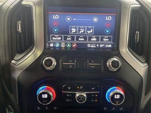 Used 2022 GMC Sierra 1500 SLT w/ SLT Premium Plus Package AWD/4WD image 19