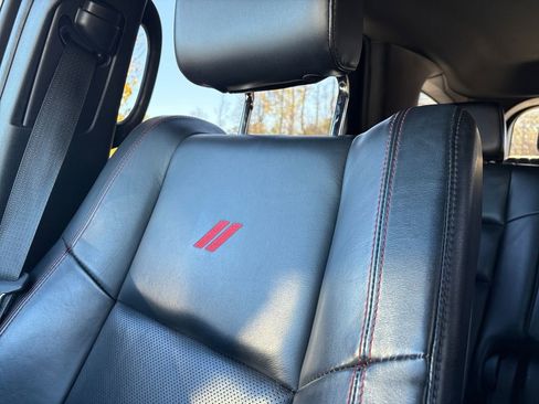 Used 2024 Dodge Durango GT image 13