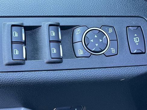 Used 2017 Ford F350 Platinum w/ Platinum Ultimate Package image 11