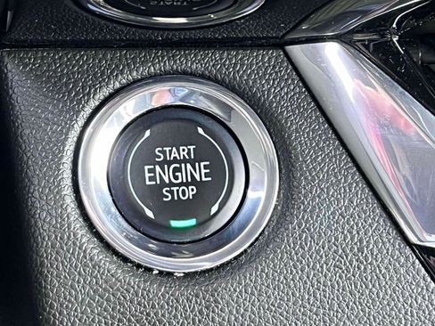 Used 2025 Buick Envista Sport Touring w/ Convenience I Package FWD image 35