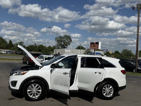 Used 2017 Kia Sorento FWD w/ LX Convenience Package image 22