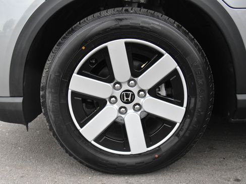 Used 2024 Honda Prologue EX image 12