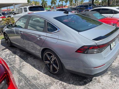 Used 2023 Honda Accord Sport image 2