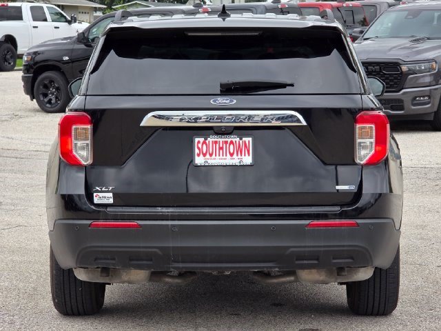 Used 2020 Ford Explorer XLT w/ Comfort Package AWD/4WD image 7