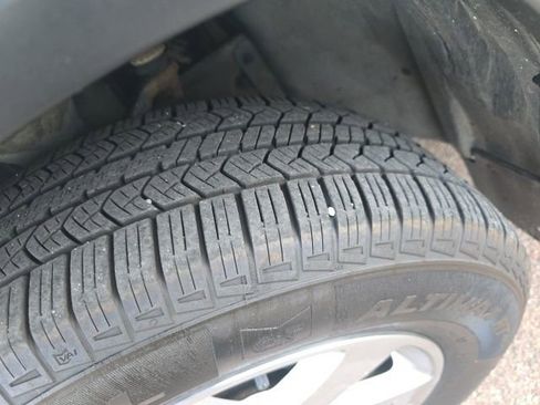 Used 2011 Honda Element EX image 3