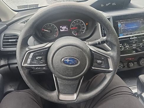 Used 2017 Subaru Impreza 2.0i AWD/4WD image 16
