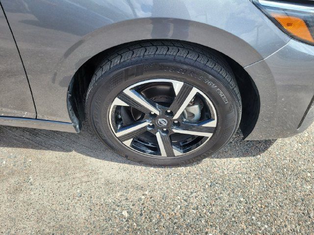 Used 2024 Nissan Sentra SV FWD image 6