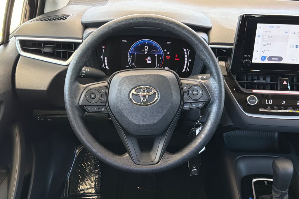 Certified 2026 Toyota Corolla LE FWD image 15