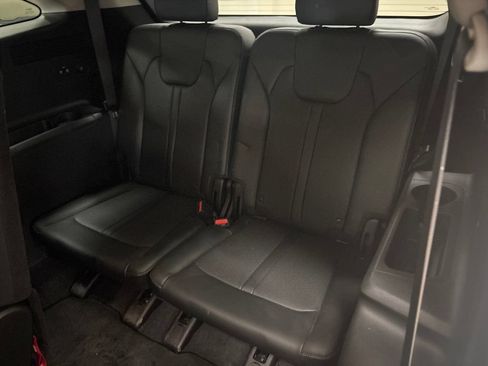 Used 2023 Kia Sorento S AWD/4WD image 32