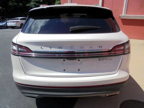 Used 2019 Lincoln Nautilus Select AWD/4WD image 27