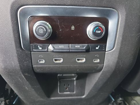 Used 2021 GMC Yukon AT4 w/ AT4 Premium Plus Package AWD/4WD image 34