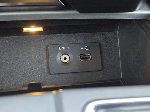 Used 2015 Ford F150 XLT w/ Equipment Group 301A Mid image 21